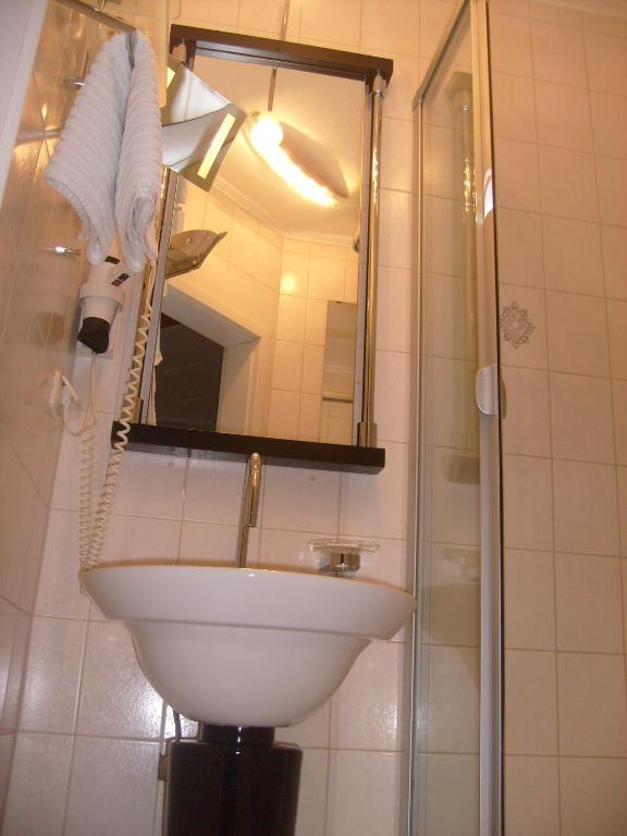 Geniesserhotel Lodner Lauingen Quarto foto
